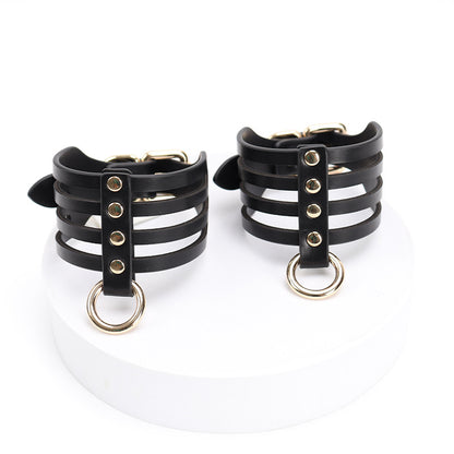 Black Wholesale Red Bondage Kit with Hollow Equipment